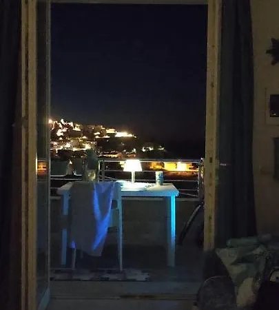 Marina Smeraldo Apartamento *